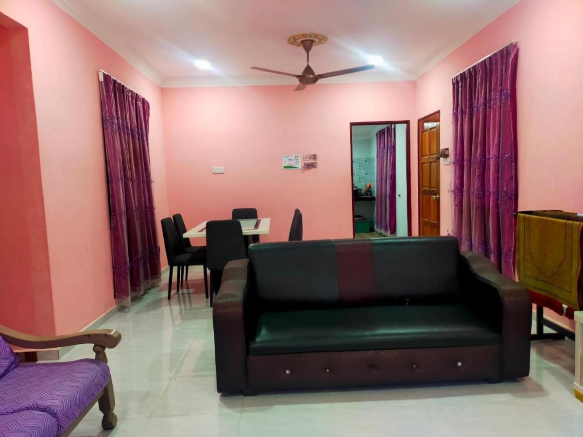 Oyo 90577 Safi Homestay Kuala Terengganu Esterno foto