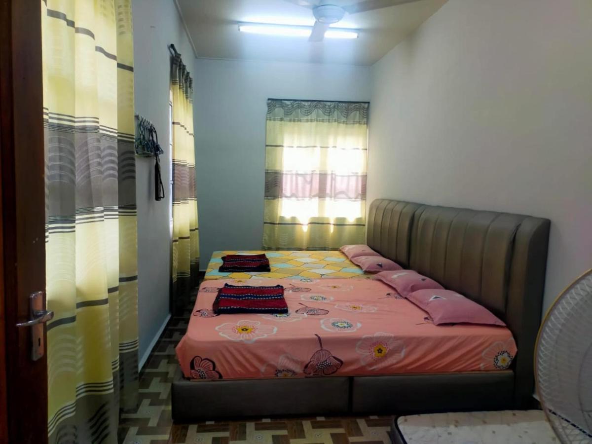 Oyo 90577 Safi Homestay Kuala Terengganu Esterno foto